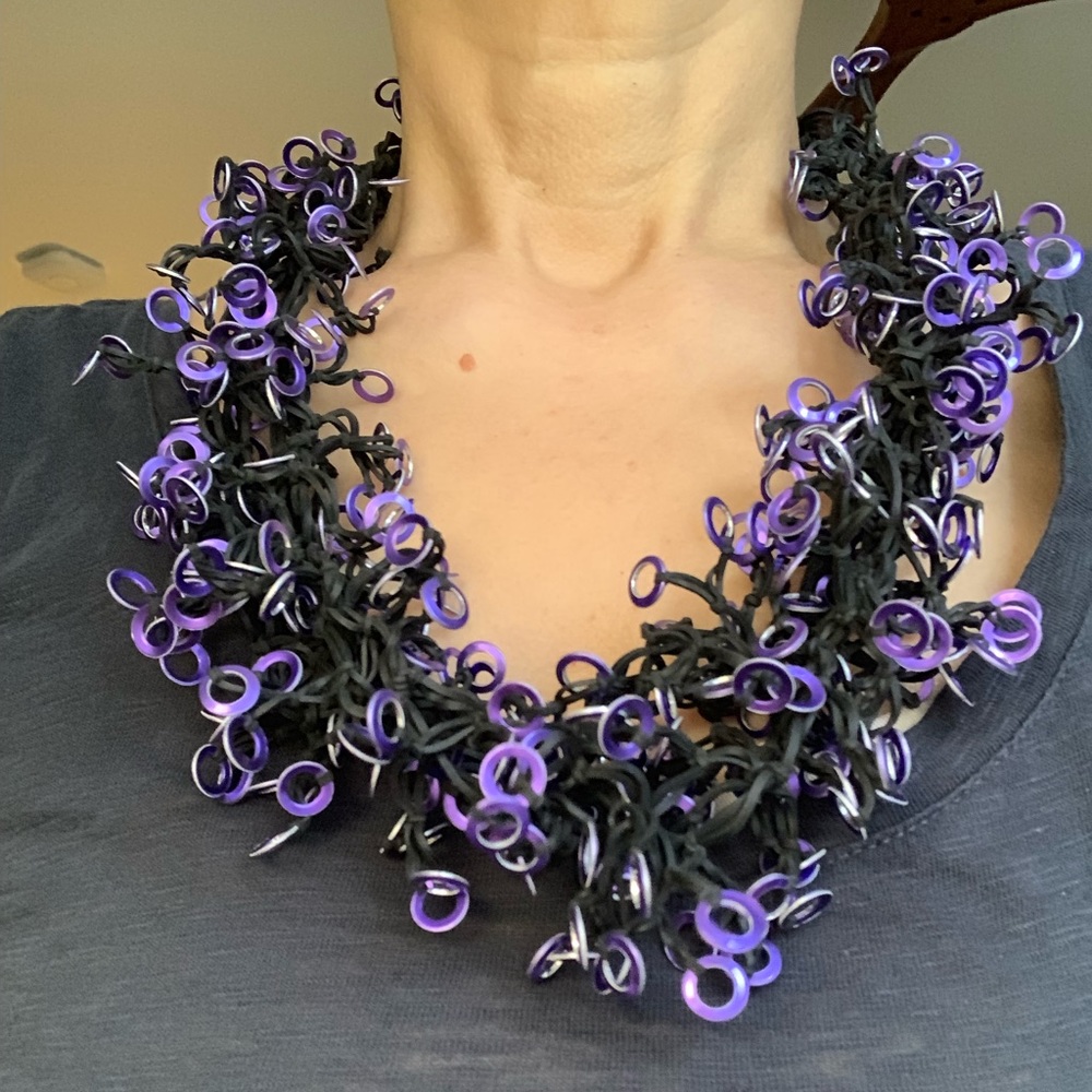Necklace made of rubber band and rings